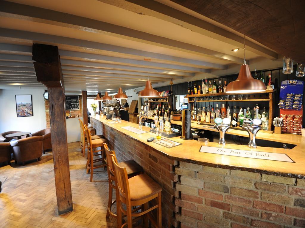 The Bat & Ball Cuddesdon 外观 照片