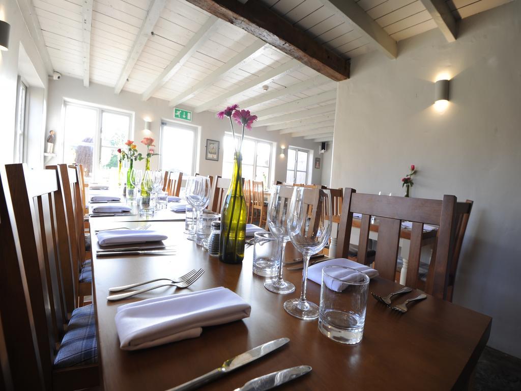 The Bat & Ball Cuddesdon 外观 照片
