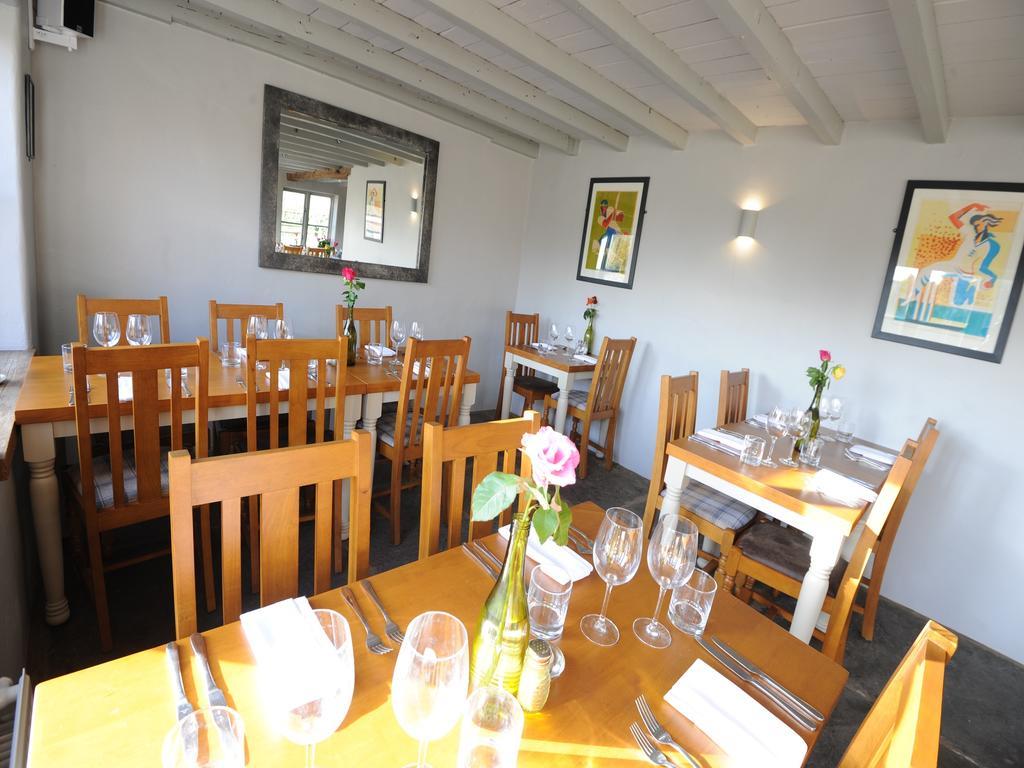 The Bat & Ball Cuddesdon 外观 照片